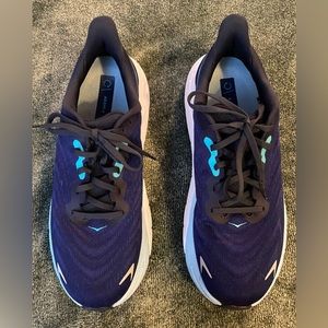 Men’s Hoka Arabi 6 size 9.5